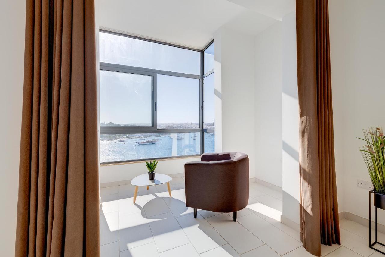 Marvellous Apartment With Valletta And Harbour Views Sliema Dış mekan fotoğraf
