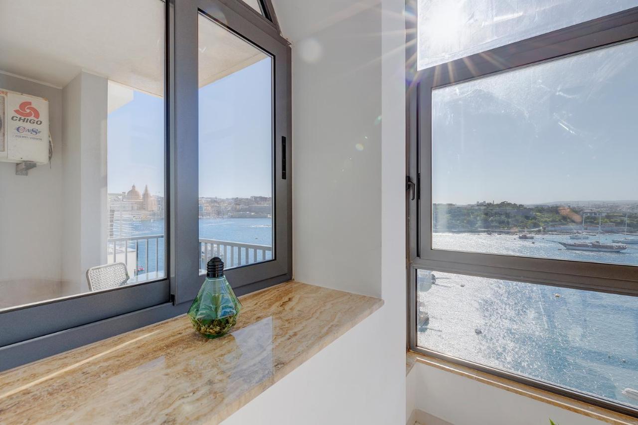 Marvellous Apartment With Valletta And Harbour Views Sliema Dış mekan fotoğraf